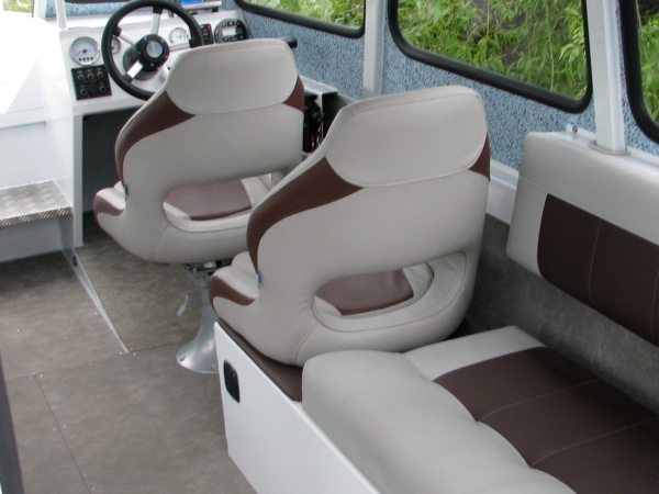 РУСБОТ‑75Н Алюминиевая моторная лодка.