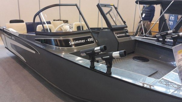 Мотолодка "SWIMMER 490"