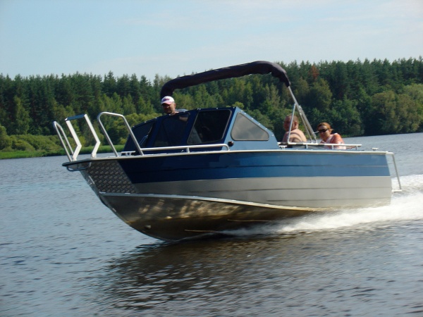 РУСБОТ‑60 Алюминиевая моторная лодка