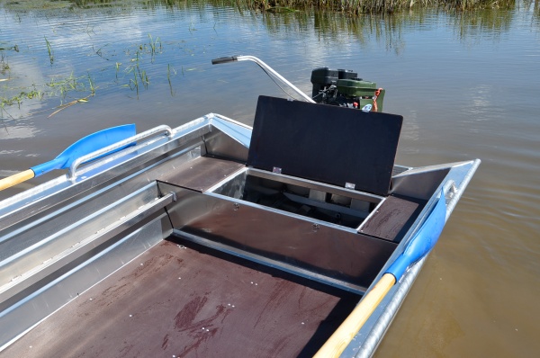 РУСБОТ‑42Р Алюминиевая моторно‑гребная лодка